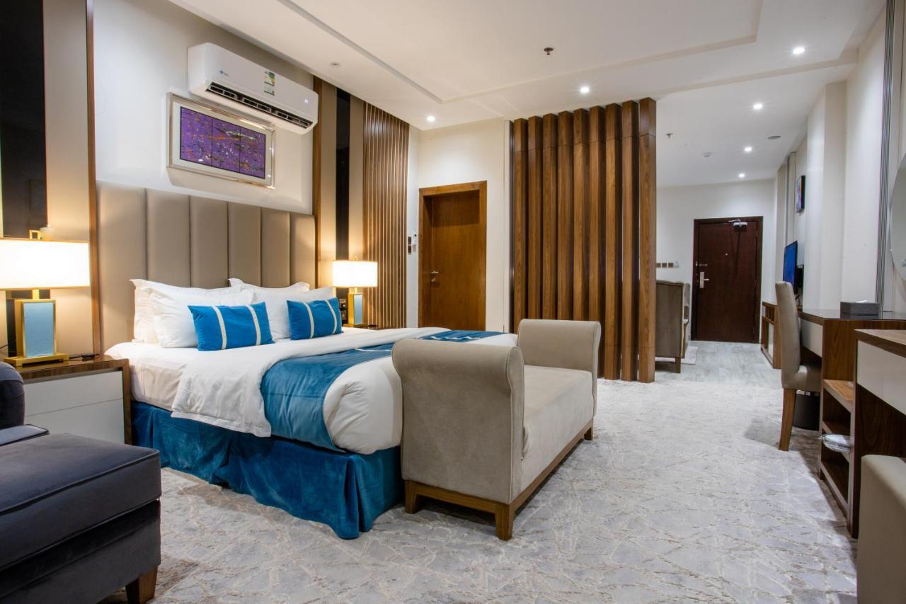 Golden Bujari Hotel - Diyafa Khamis Mushait Eksteriør billede