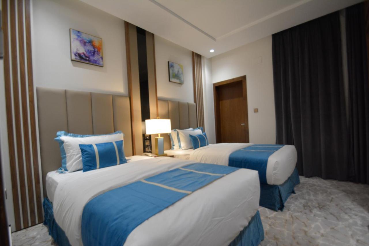 Golden Bujari Hotel - Diyafa Khamis Mushait Eksteriør billede